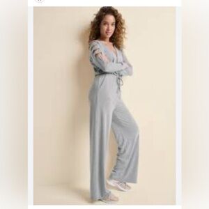 VENUS Oversized Gray Cold Jeweled Shoulder Long Sleeve Jumpsuit SzL